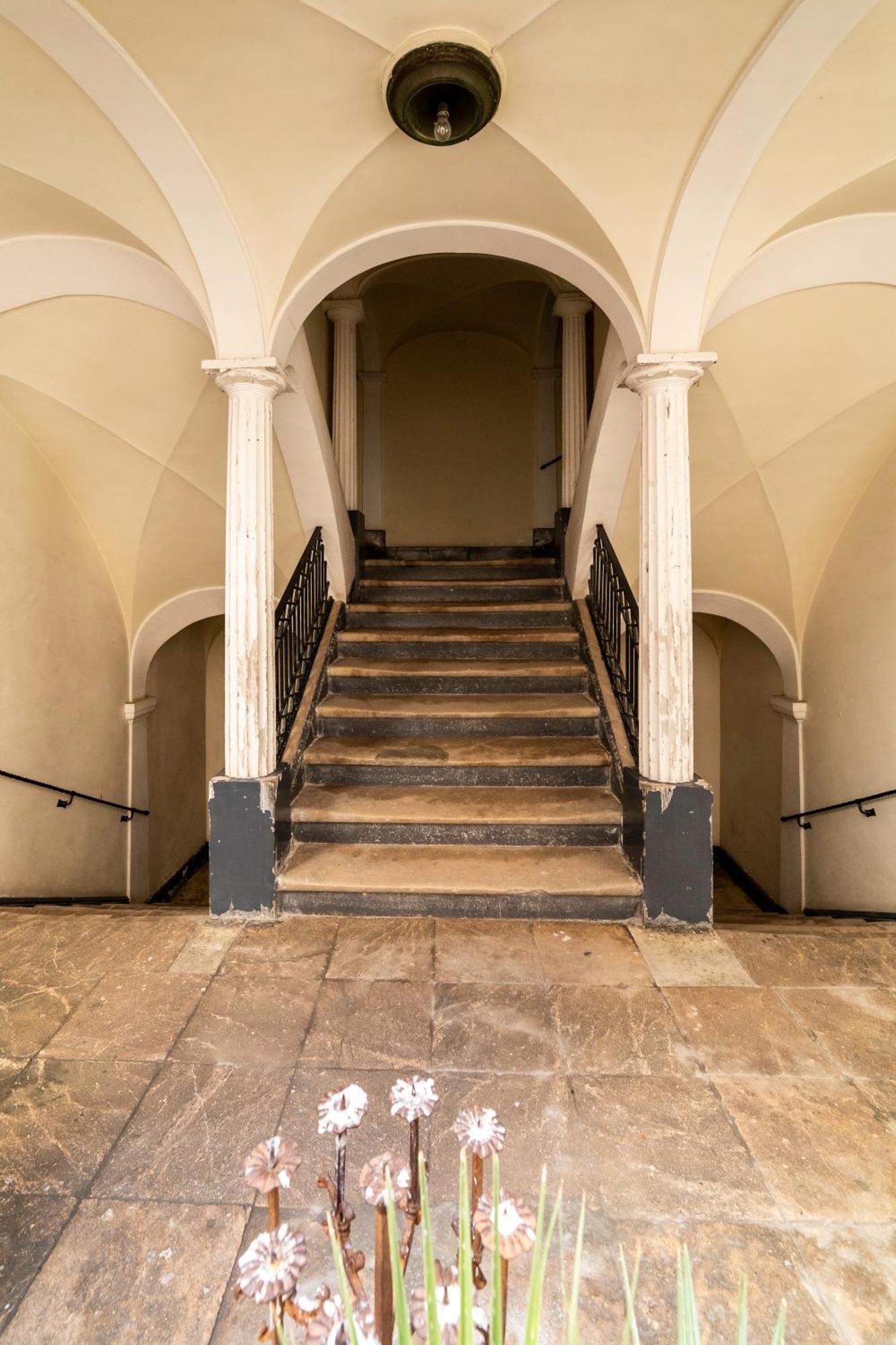 Dimora Storica Giostra Vecchia - Palazzo Grisolia 1809 Cosenza Exterior foto