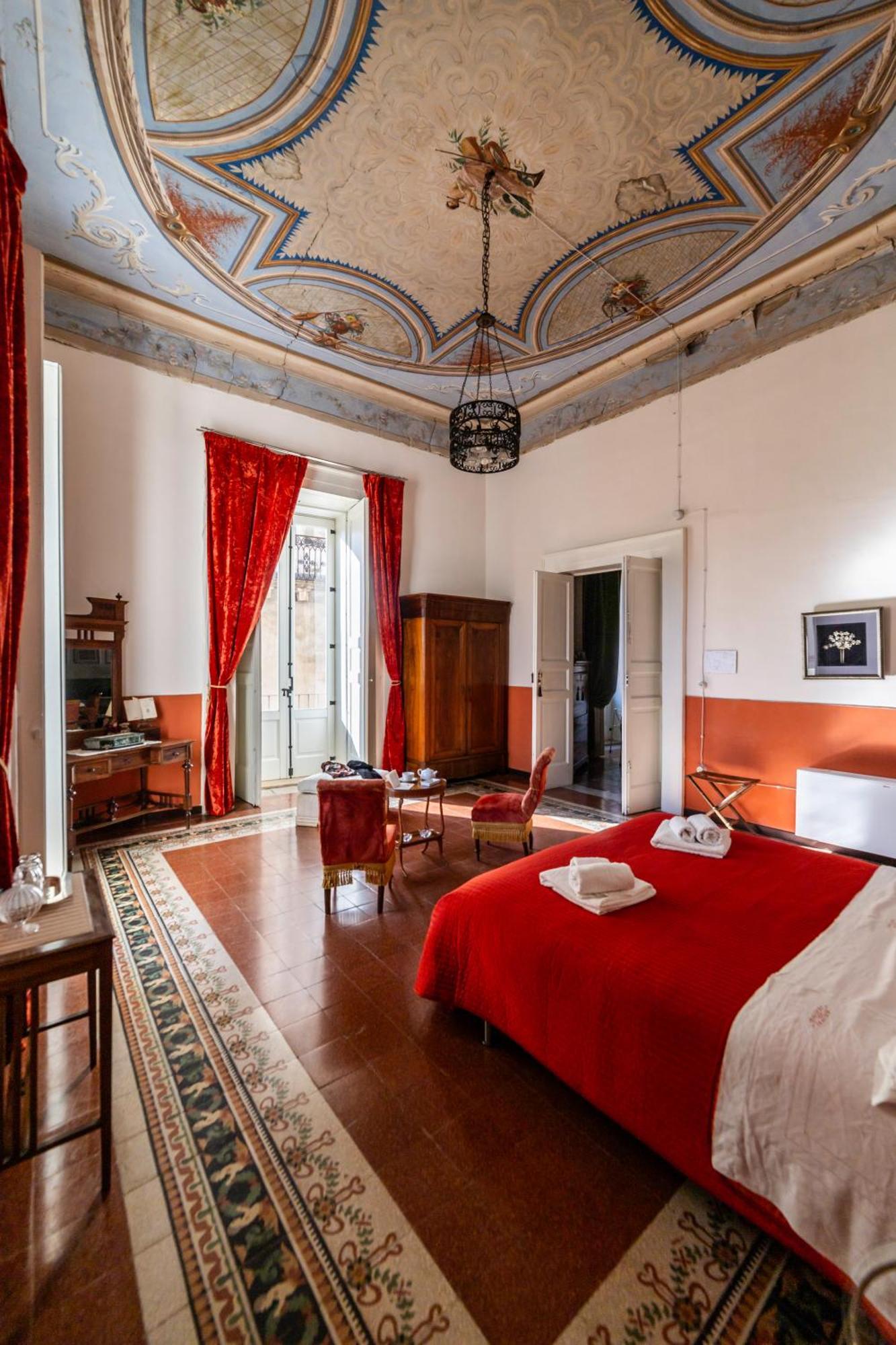Dimora Storica Giostra Vecchia - Palazzo Grisolia 1809 Cosenza Exterior foto